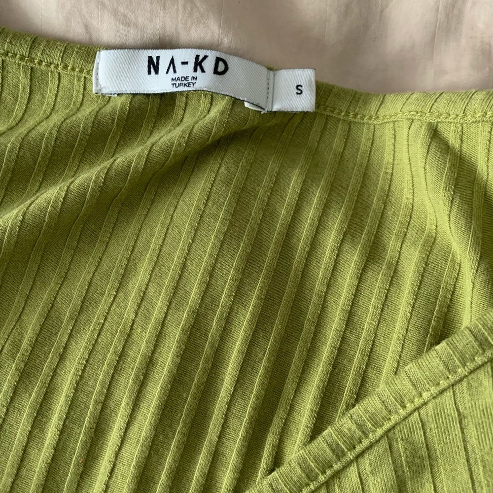 NA-KD Ribbed Ruched Green Top - Picture 7 of 9